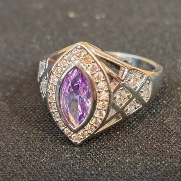 Vintage Silver Tone Amethyst & Rhinestone Ring Size 7 Delicate Style - Picture 1 of 6